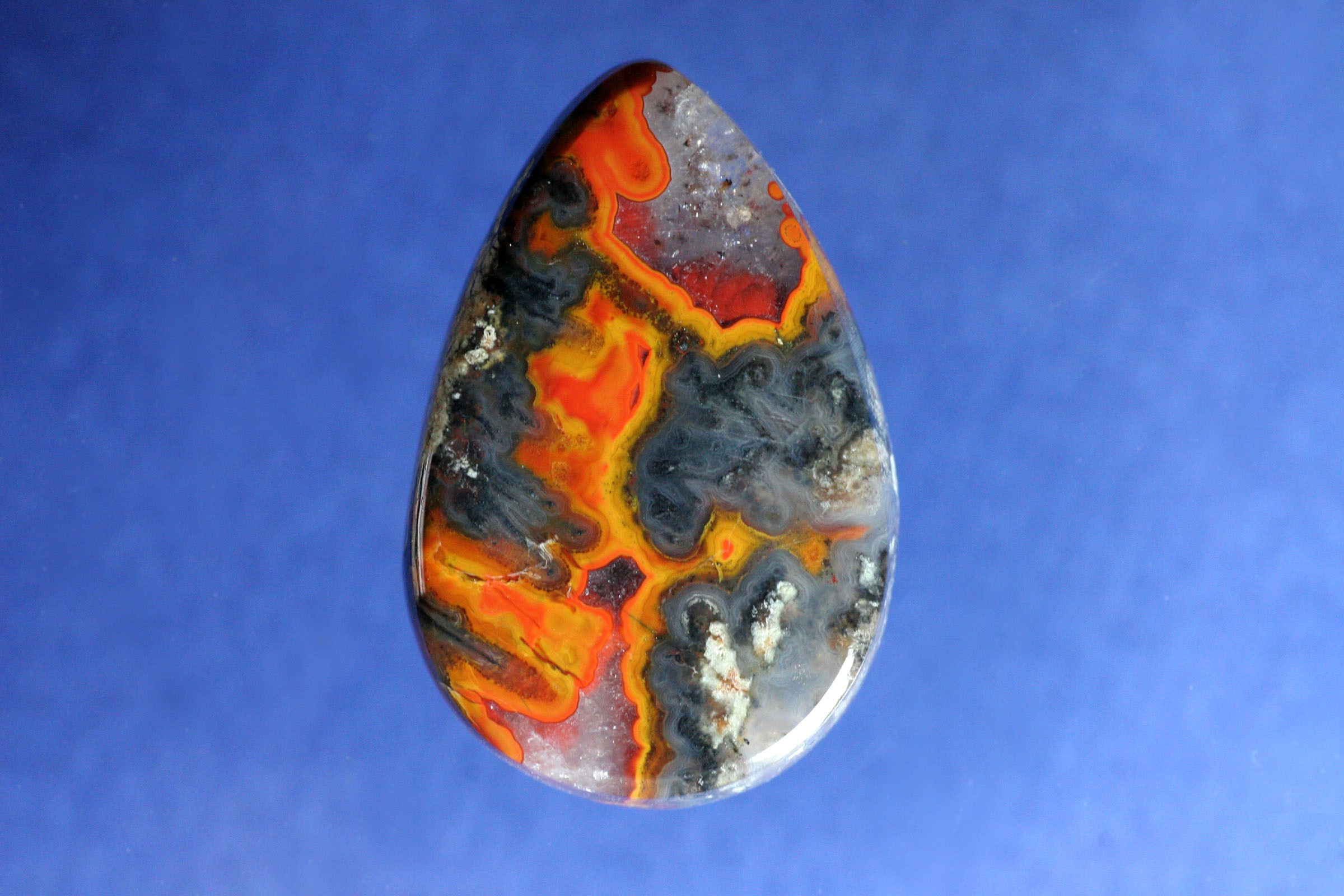 天然石 ブラックアゲート＆カーネリアン ハートパーム＆フレイム パーム アゲート - 天然石ルースの販売・卸売 Qoofeder